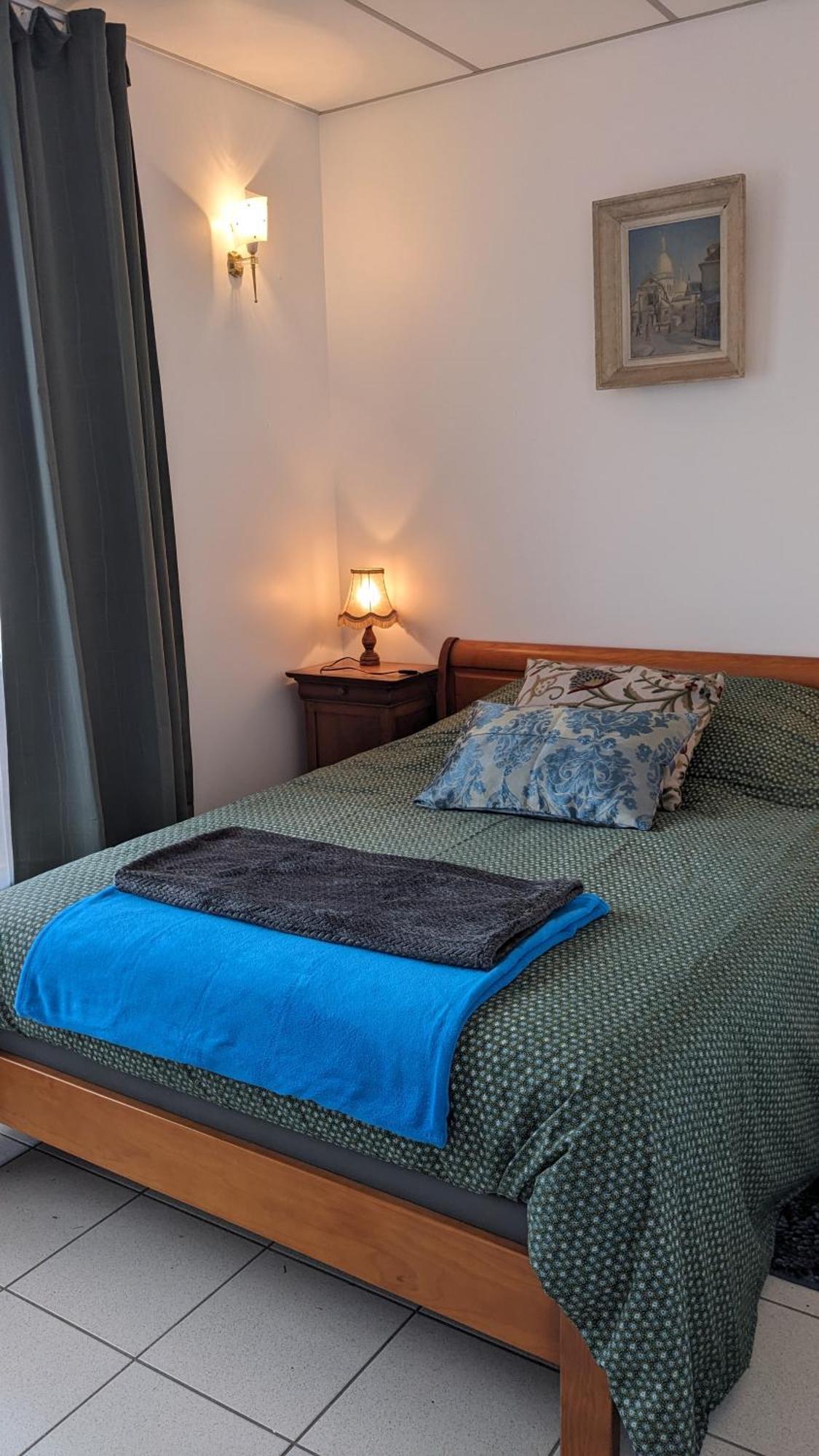 Auberge Des Trains Mythiques Chambres D'Hotes A Gouarec Au Pied De La Velodyssee Laniscat Extérieur photo
